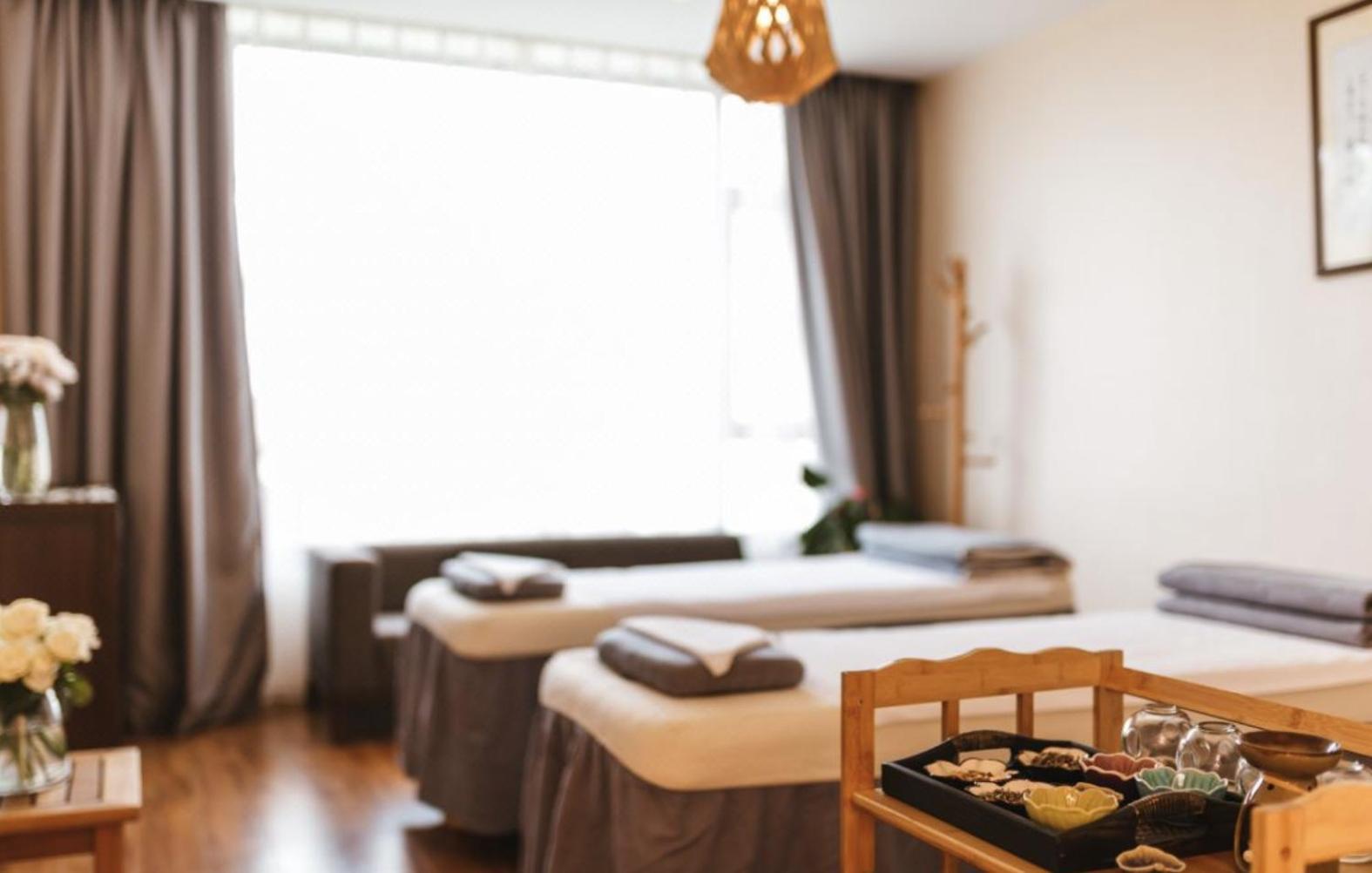 Hong Long Jing Hotel 大荔 外观 照片