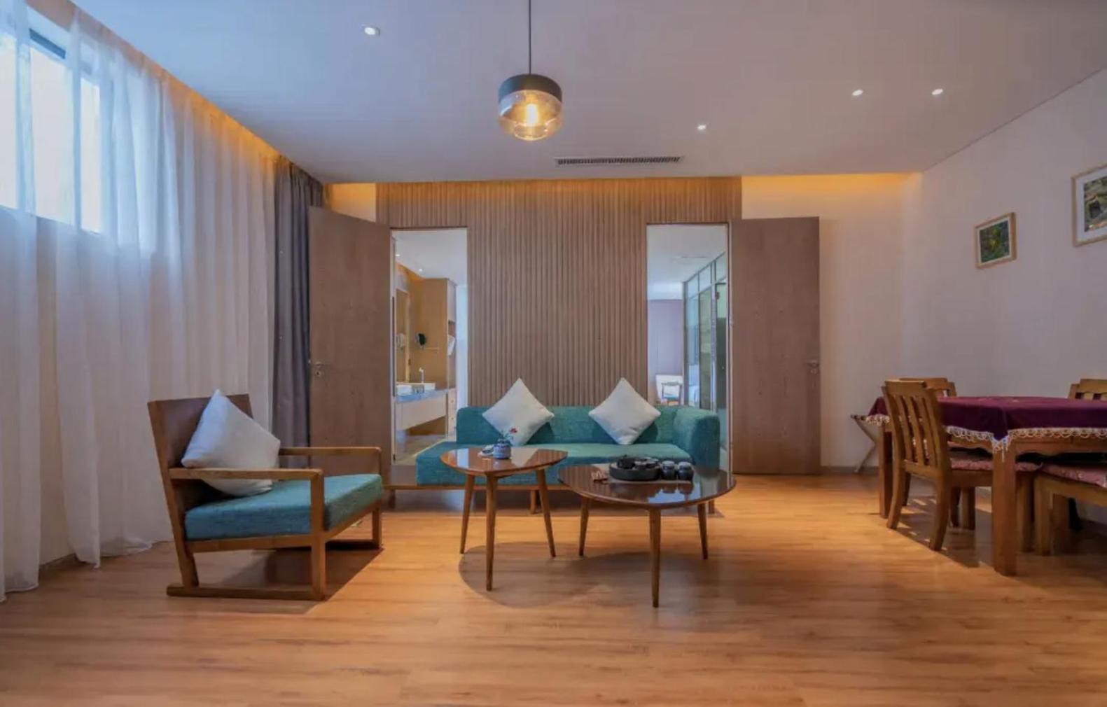 Hong Long Jing Hotel 大荔 外观 照片