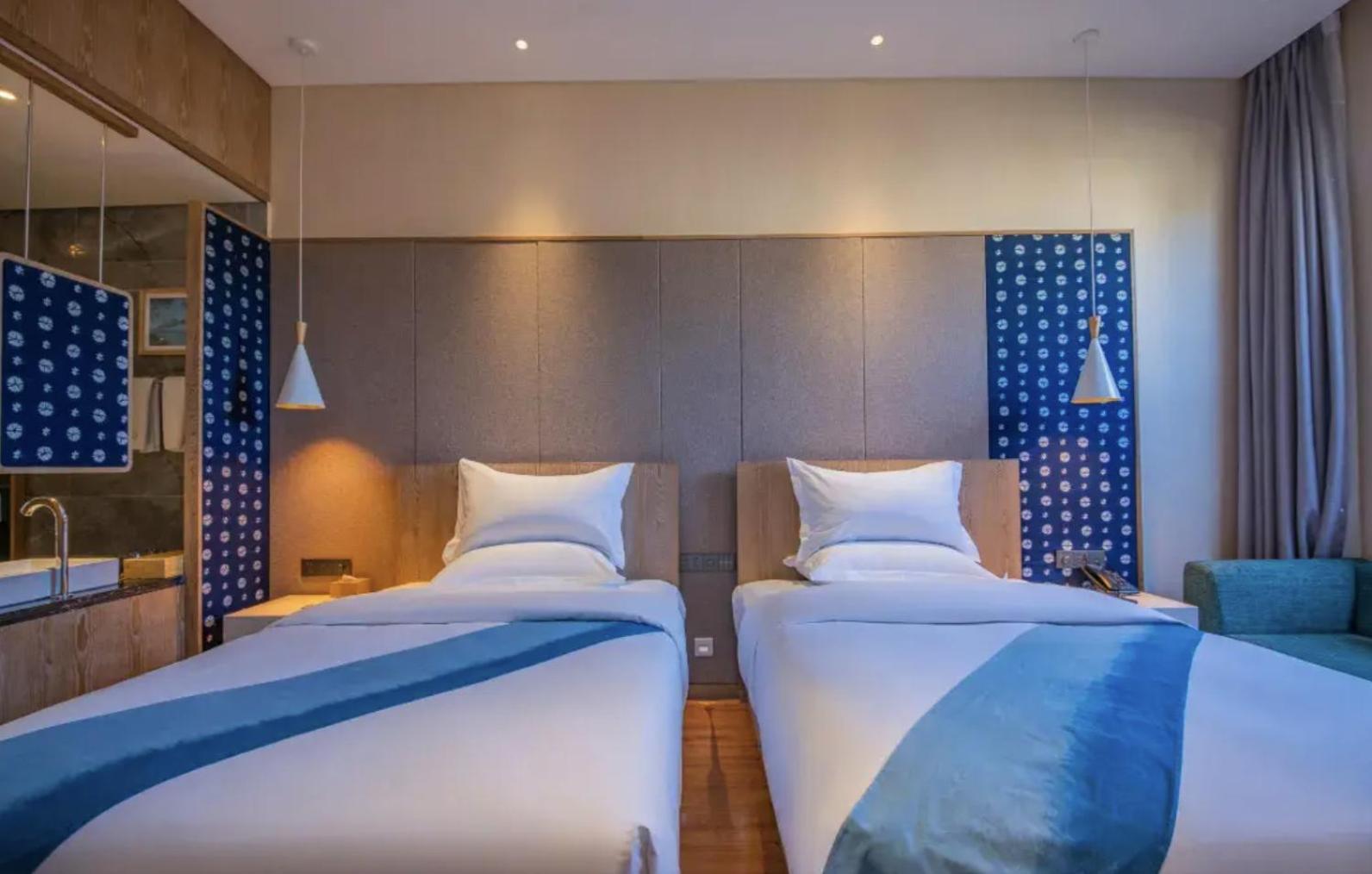 Hong Long Jing Hotel 大荔 外观 照片