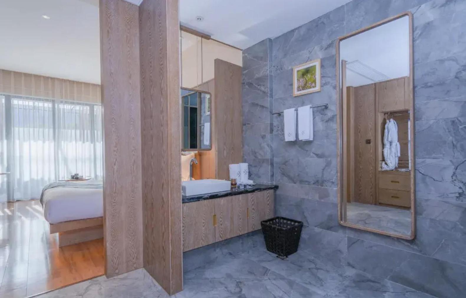 Hong Long Jing Hotel 大荔 外观 照片
