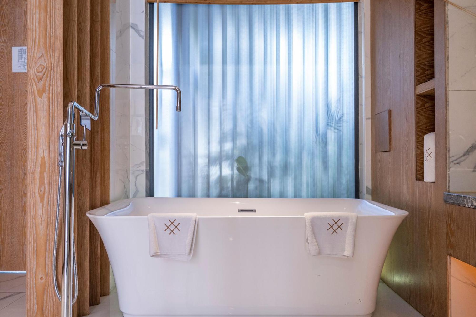 Hong Long Jing Hotel 大荔 外观 照片